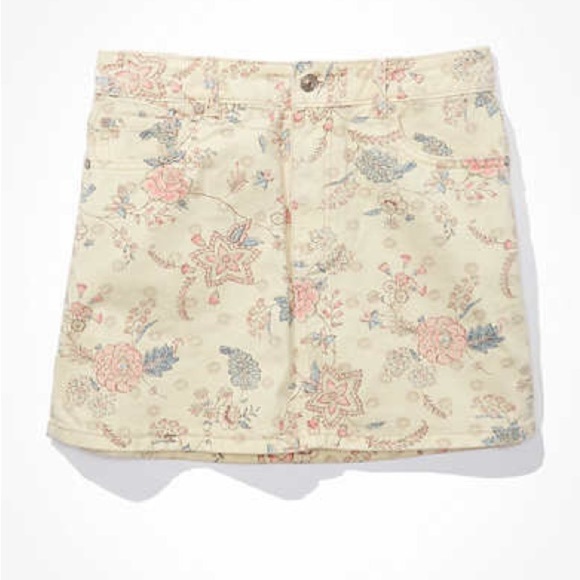 Brand new with tags! ✨ Adorable American Eagle super high-rise A-line mini skirt - Picture 3 of 5